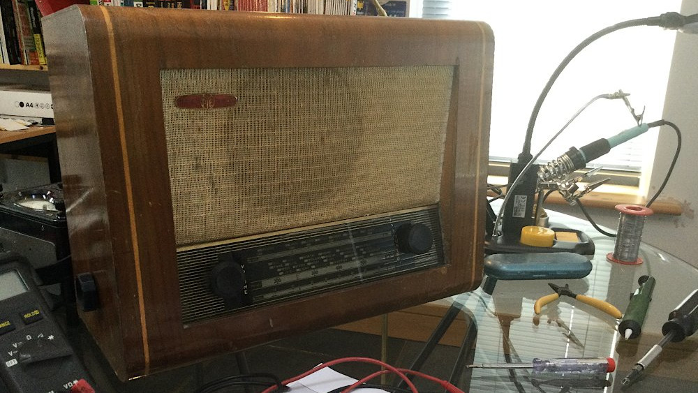 Neasc go halth ar athrú ‘an toilleóra soin’ i bhfearas Pye P75, ar an láithreán so.